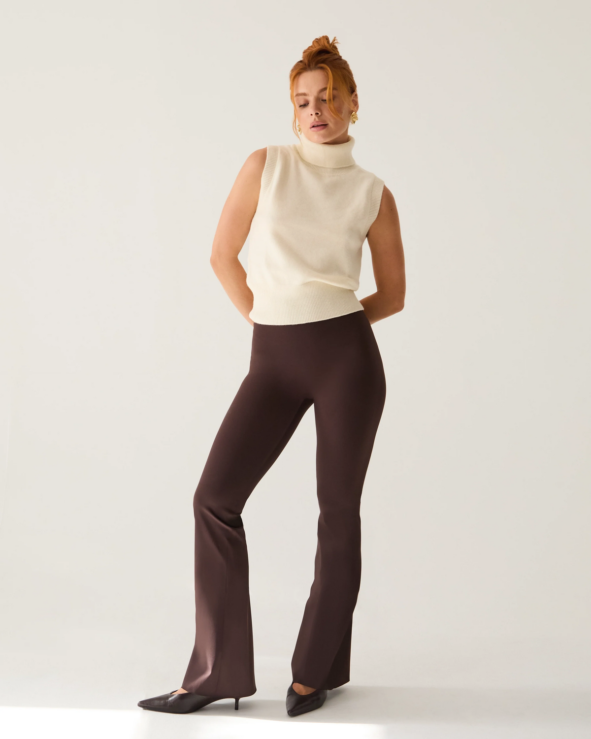CONTOUR COMPRESSION BOOTCUT LEGGINGS